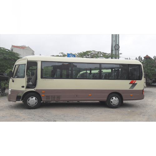 Cánh cửa bên tài xe county 29 chỗ